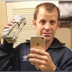 Meet your Posher, Cora